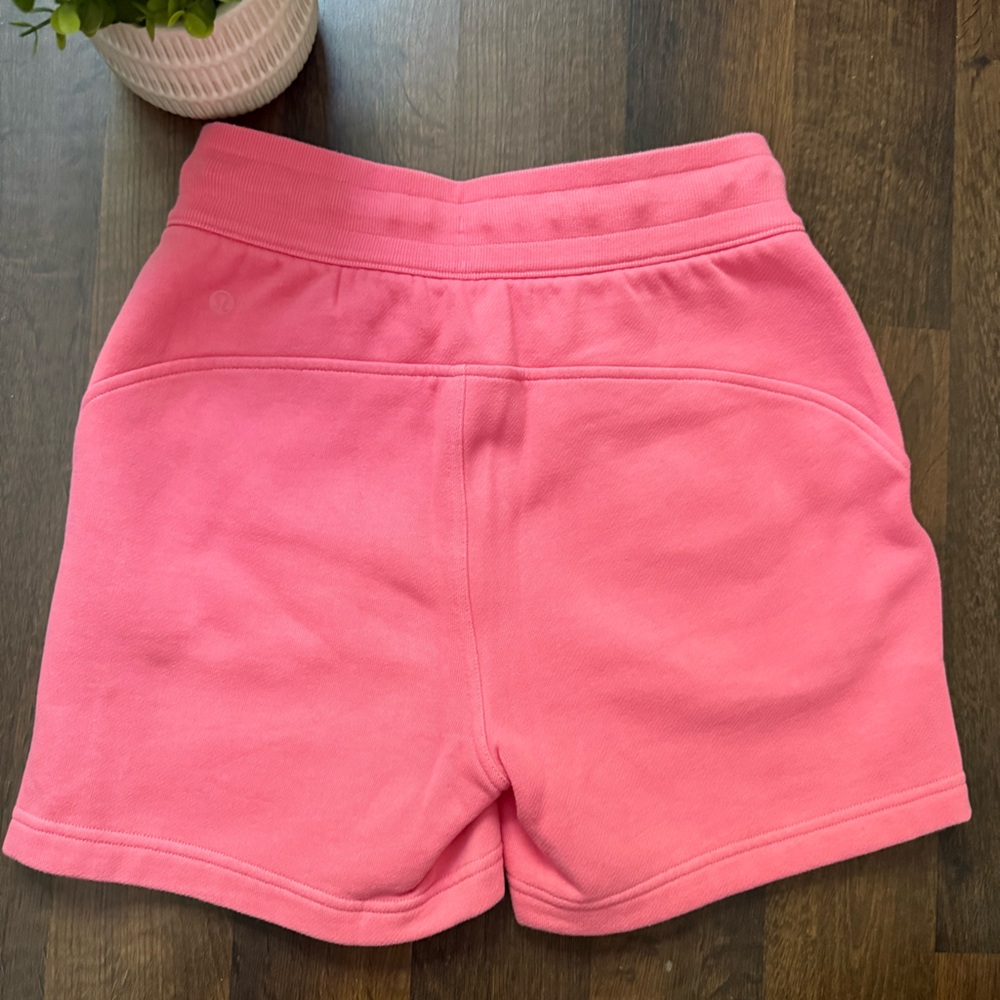 Lululemon Sweatshirt & Shorts Bundle - Picture 15 of 15